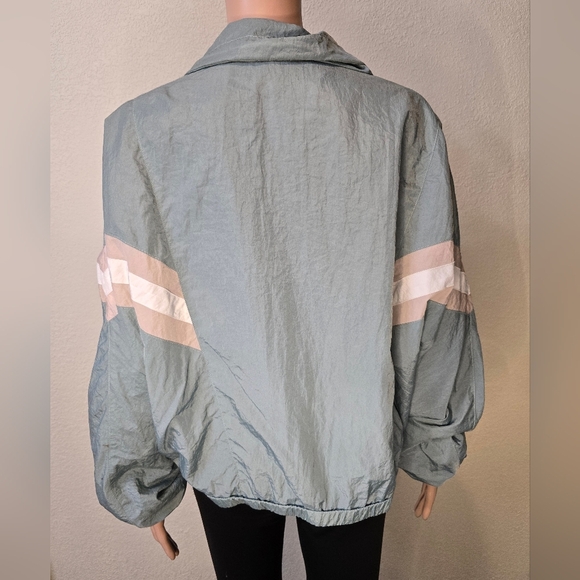 GARAGE Cropped Windbreaker Jacket Women's Size Medium Green - Picture 3 of 7